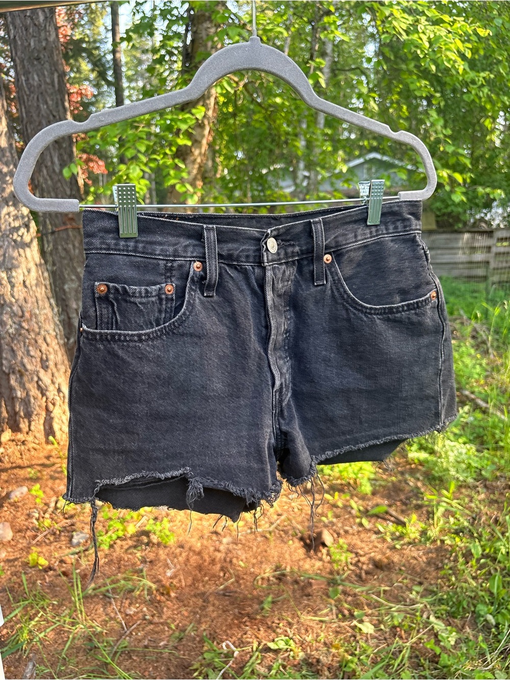 Levi's Black Distressed Cutoff Jean Shorts 4 buttons
